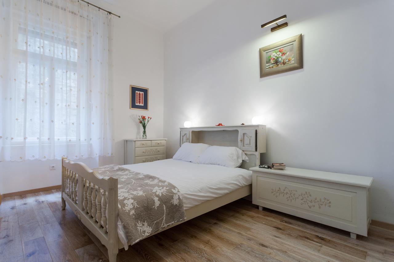 Luxury Beachfront Apartment Banje Dubrovnik Buitenkant foto