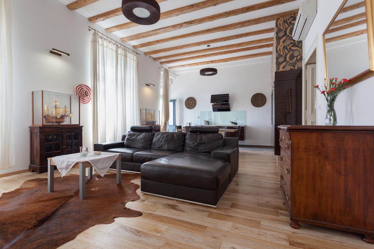 Luxury Beachfront Apartment Banje Dubrovnik Buitenkant foto